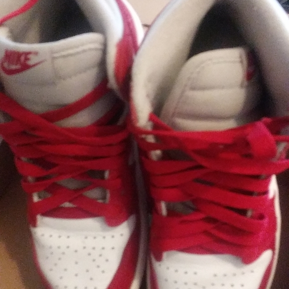 Jordan 1 Retro High Og size 3y Lt iron/varsity red sail - Picture 2 of 4